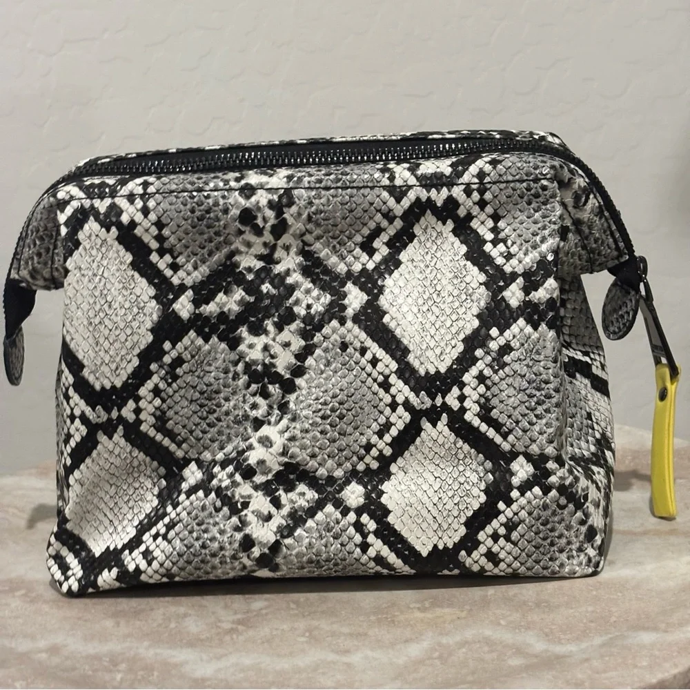 Quay Australia snake zip around cosmetic tolietries bag